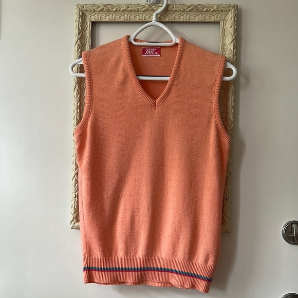 TAIL | Vintage Cotton Orange V-Neck Sweater - Picture 3 of 10